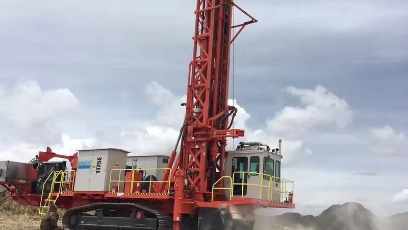 山推推土机SD16：揭秘高效矿山作业的秘密武器