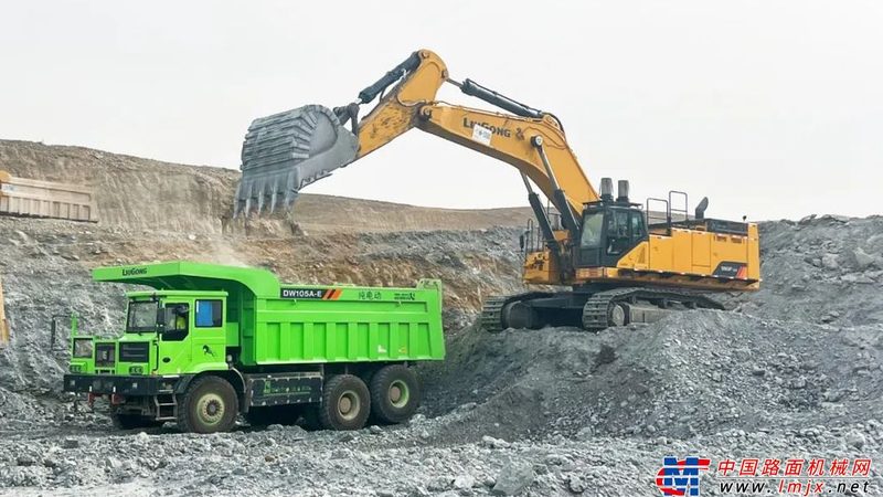 旋挖钻机租赁与购买：成本背后的考量因素